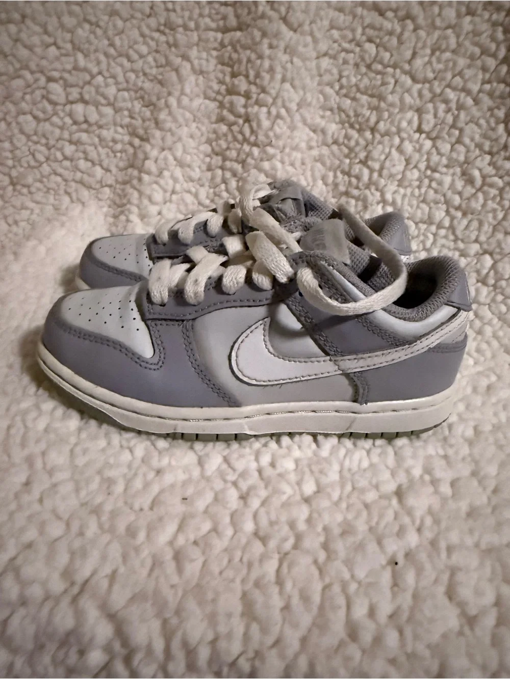 Nike Dunk Low Gray and White  Preschool Sneakers, Size 11C